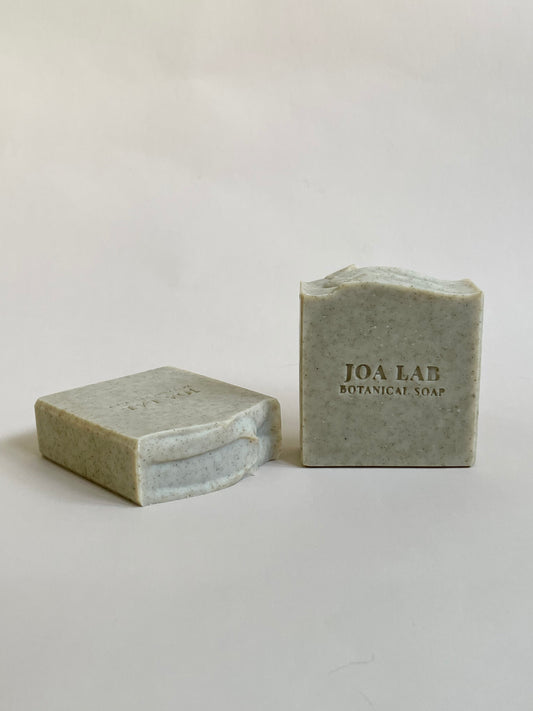 (NEW) Royal - natural mugwort + earl grey soap